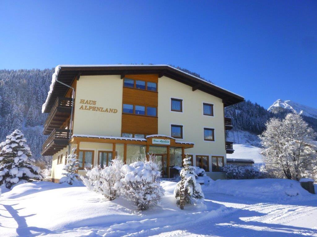 高山乡村公寓式酒店 坦海姆 外观 照片