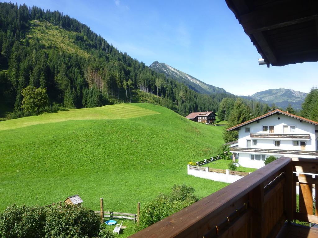 高山乡村公寓式酒店 坦海姆 外观 照片